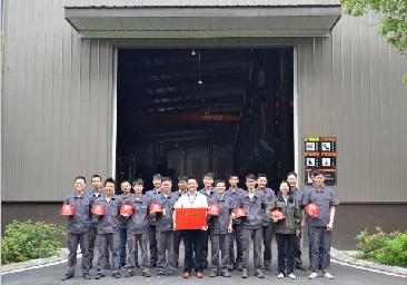  五四青年 | 與時間賽跑，讓機器也有溫度——制造二部喜獲長沙高新區(qū)“工人先鋒號”